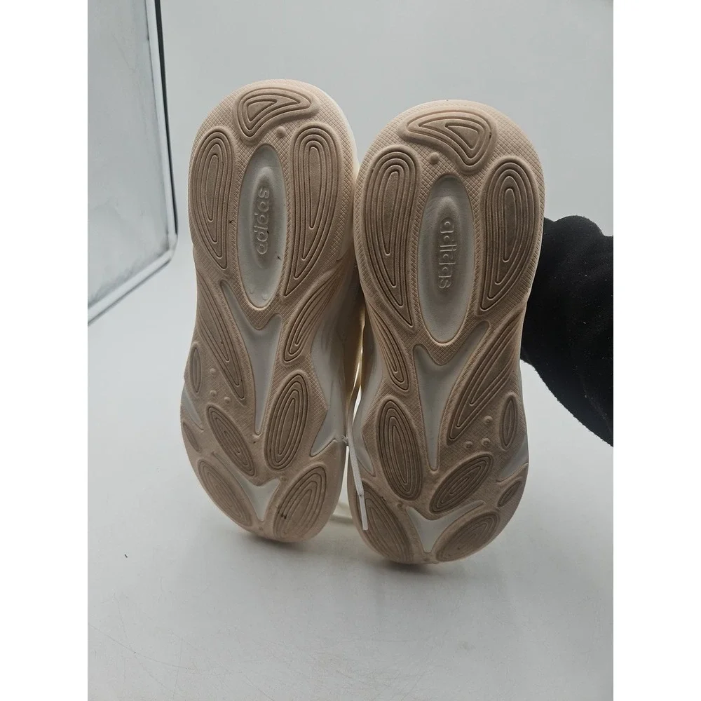 adidas Ozelle Cloudform Lifestyle Athletic Running Shoes‎ women's Size 11